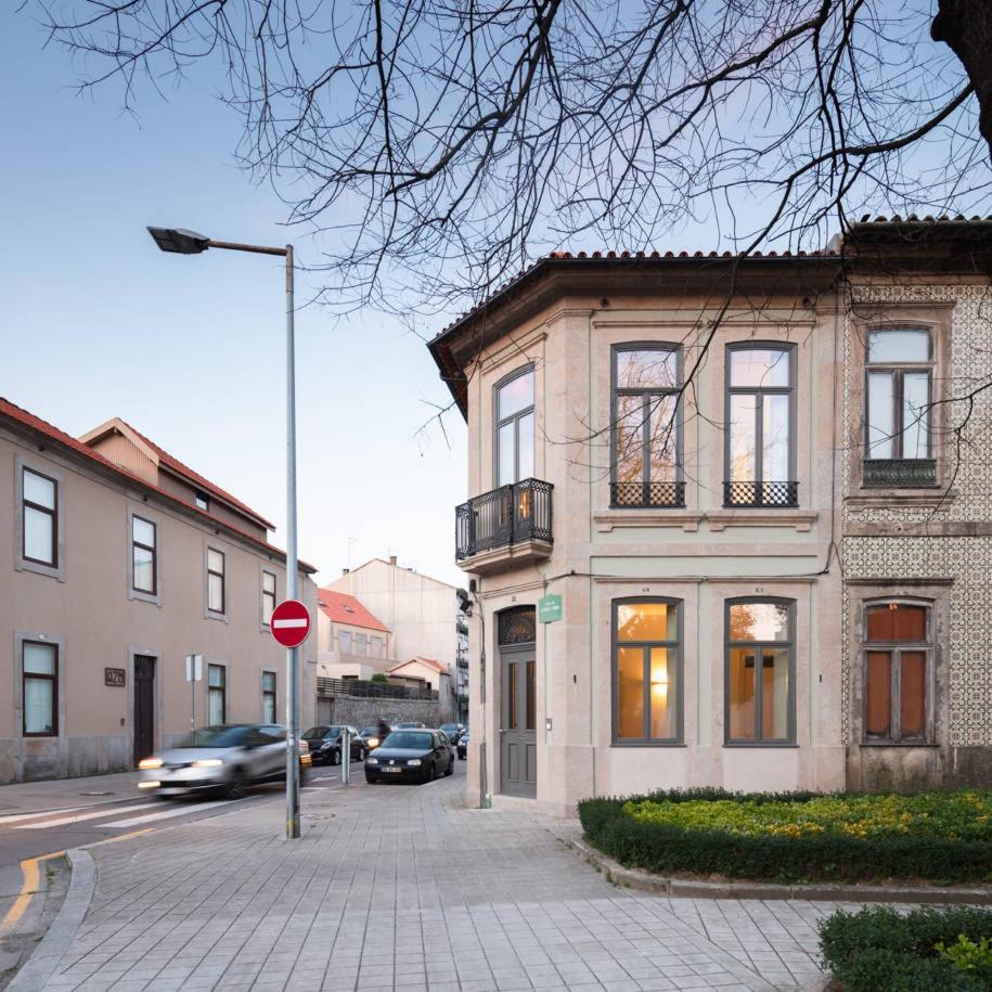 Apartment With Private Garden Porto Luaran gambar