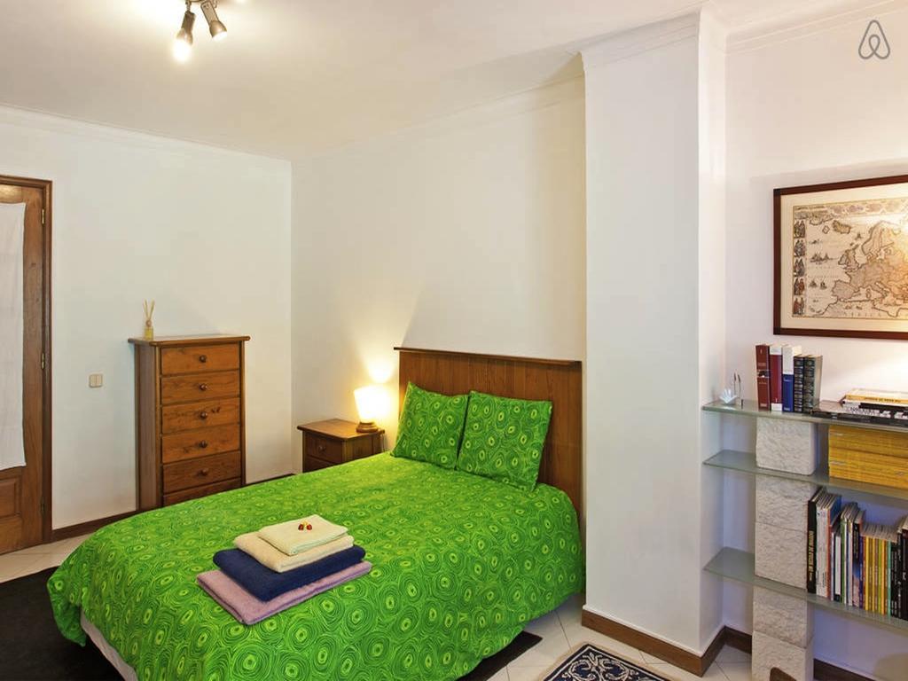 Apartment With Private Garden Porto Luaran gambar