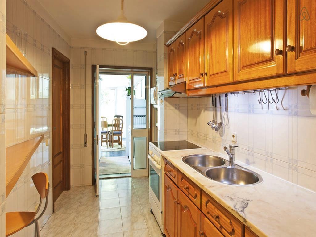 Apartment With Private Garden Porto Luaran gambar