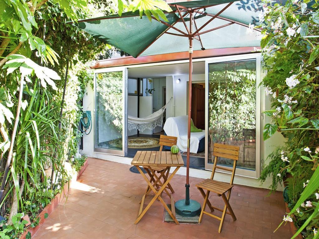 Apartment With Private Garden Porto Luaran gambar